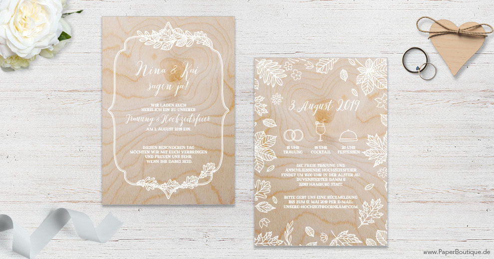 Einladungskarten mit Holz zur Hochzeit