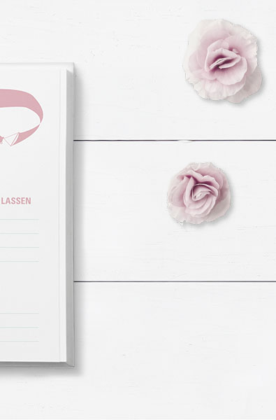 Hochzeitsgästebuch mit Fragen und Blumen